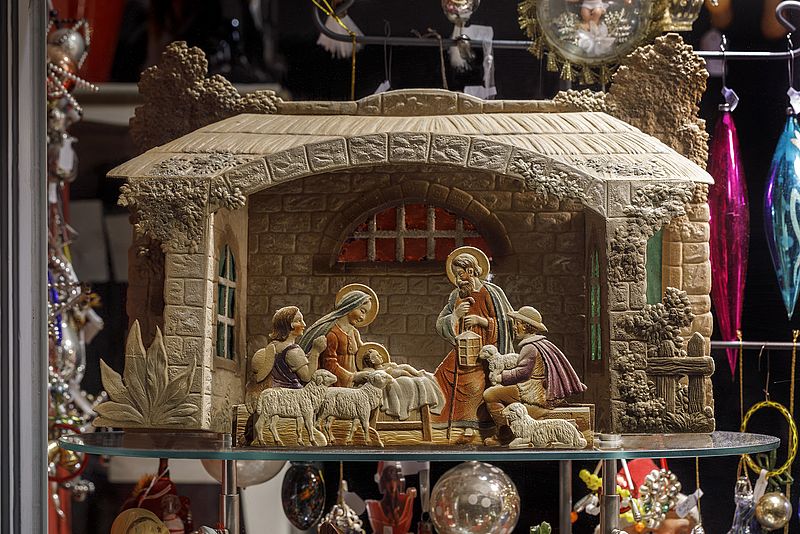 Carakess-Laden & Café