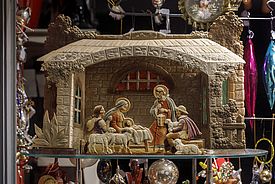 71 Carakess-Laden & Café